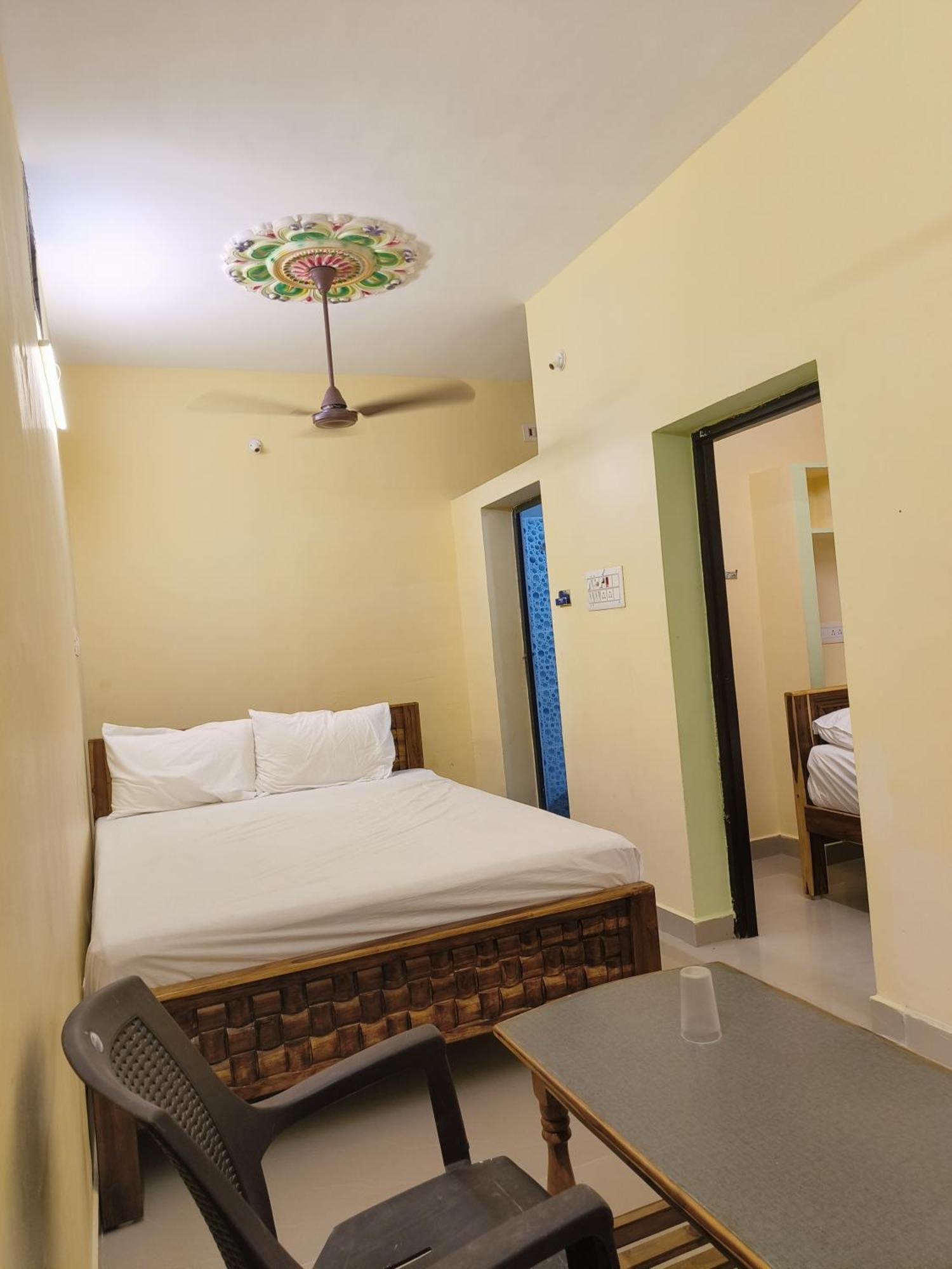 Liya Guest House Tiruvannāmalai Exterior foto
